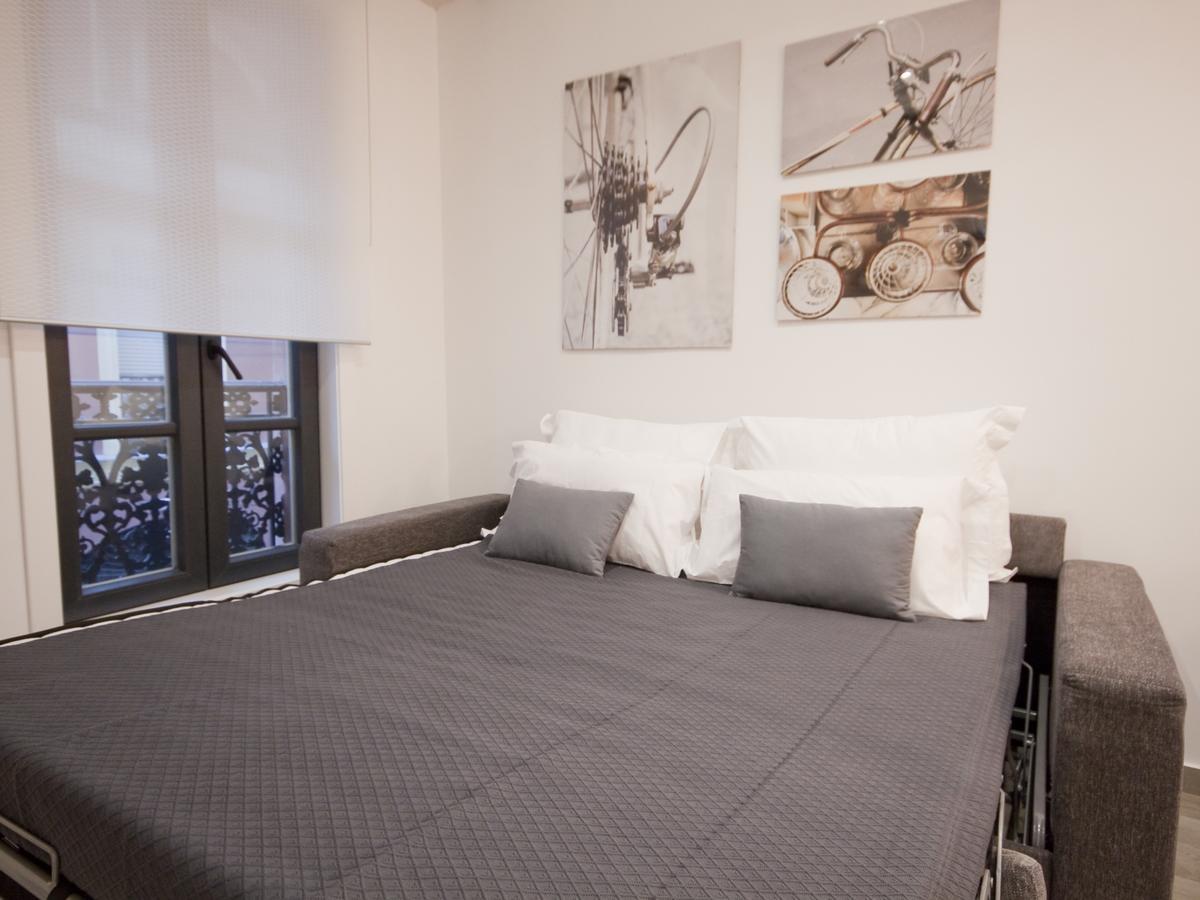 Apartamento Nuevo Y De Lujo En Puerta Del Sol Madrid Kültér fotó