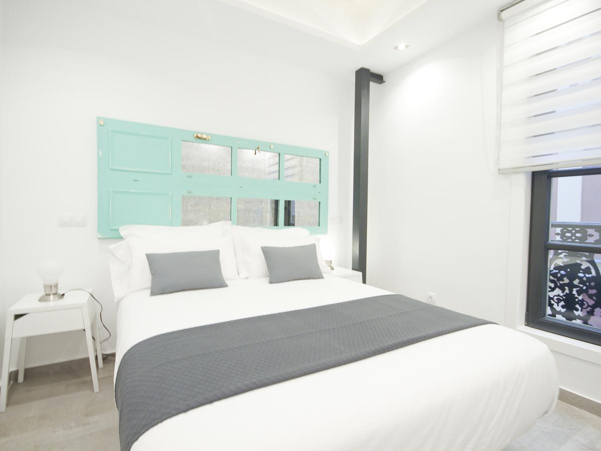 Apartamento Nuevo Y De Lujo En Puerta Del Sol Madrid Kültér fotó
